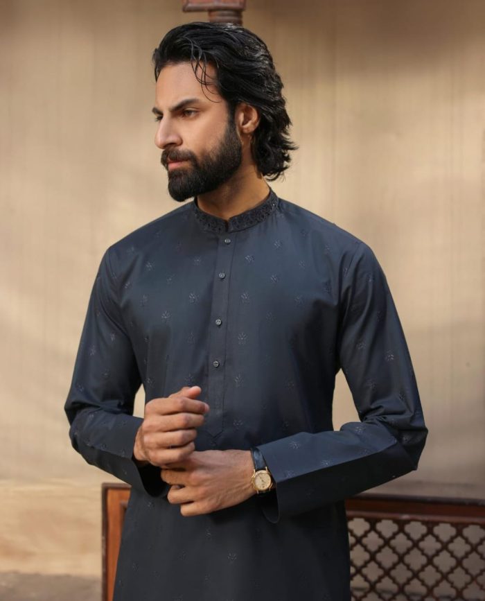 Dark Embroidered Kurta with Band Collar – MensStoreDark Embroidered Kurta with Band Collar – MensStoreDark Embroidered Kurta with Band Collar – MensStore