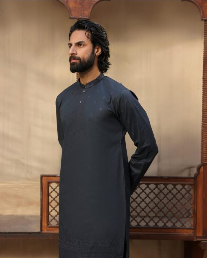 Dark Embroidered Kurta with Band Collar – MensStoreDark Embroidered Kurta with Band Collar – MensStoreDark Embroidered Kurta with Band Collar – MensStore