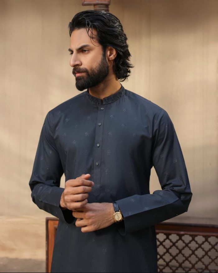 Dark Embroidered Kurta with Band Collar – MensStoreDark Embroidered Kurta with Band Collar – MensStoreDark Embroidered Kurta with Band Collar – MensStore
